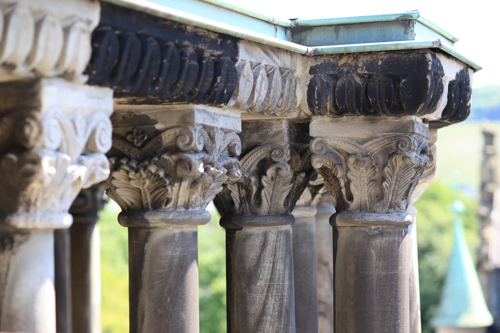 Porta Nigra, Kapitelle von Säulen am Ostturm, Трир