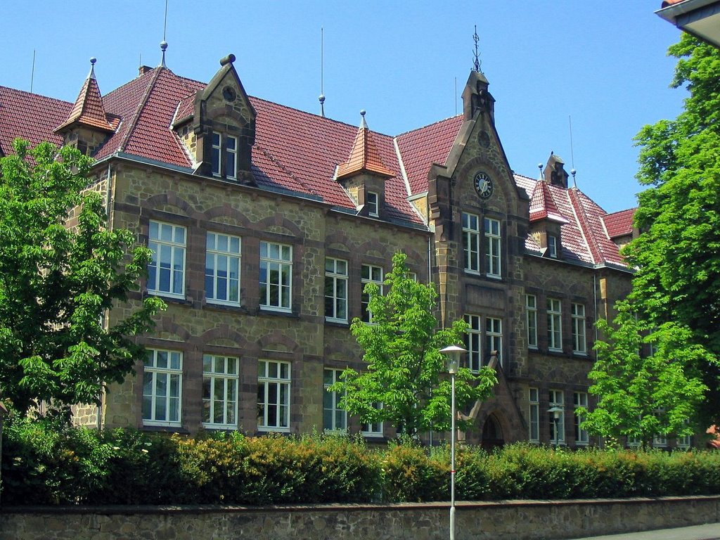Ehemaliges Gymnasium, Бад-Зальцуфлен