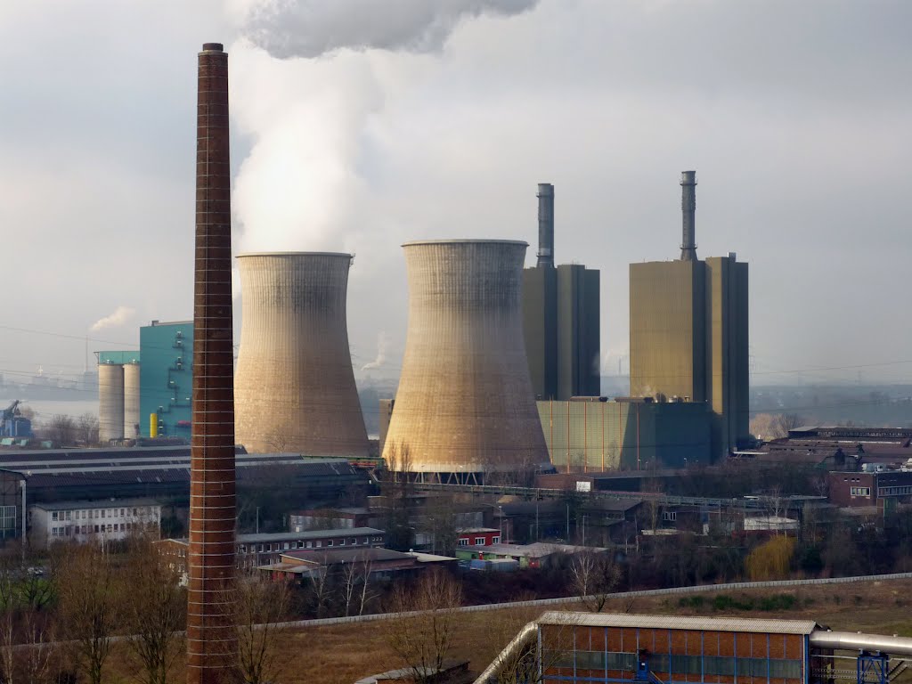 Das Gaskraftwerk Huckingen von der Landmarke aus (Duisburg-Wanheim-Angerhausen) / 28.01.2012, Дойсбург