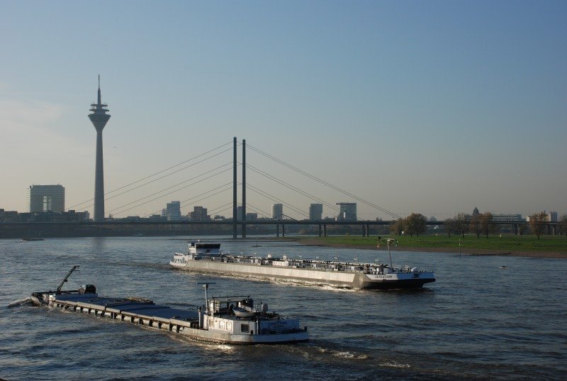 Blick auf den Rhein, Дюссельдорф