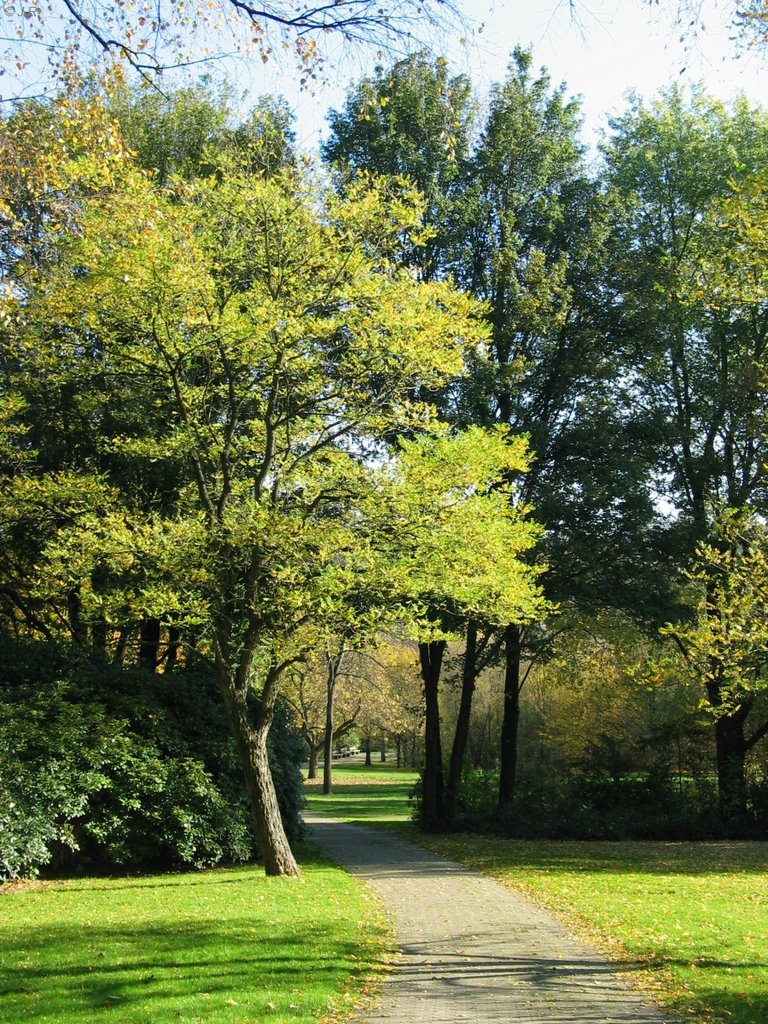 Gustav-Coppel-Park (früher "Park Am Kannenhof"), Solingen, Золинген