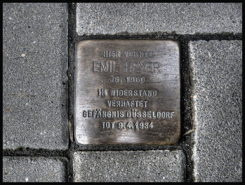 Emil Heyer, Geboren: 19. Mai 1900 in Gräfrath. Im Widerstand verhaftet, Gefängnis Düsseldorf. Gestorben: 9. April 1934 in Düsseldorf, Золинген
