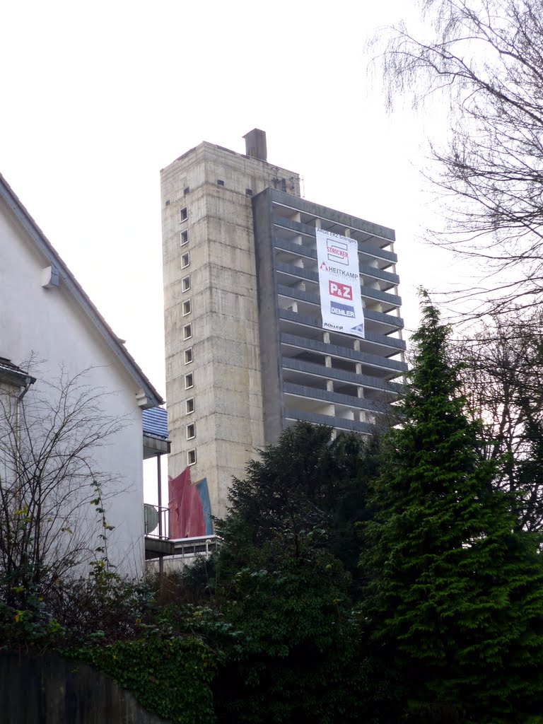 Das ehemalige Turmhotel kurz vor der Sprengung (Solingen) / 18.12.2011, Золинген