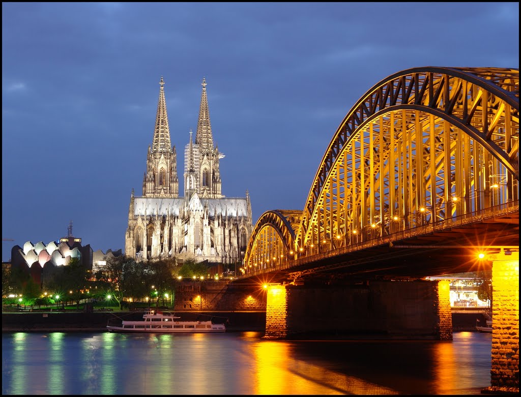 Blue Hour Serie - 13 sec. in Cologne - UNESCO World Heritage - River Rhine,  Hohenzollernbrücke , the Dom Cathedral of Cologne - Germany - Open it please - [By Stathis Chionidis], Кёльн