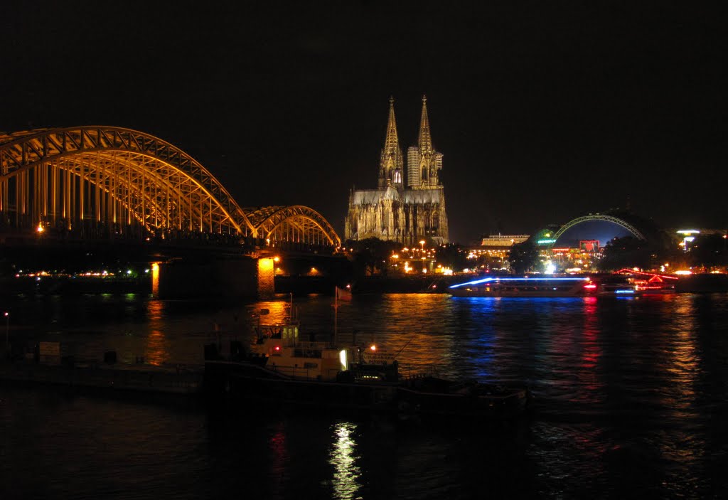 The Lights of Cologne (please enlarge for sharpness), Кёльн