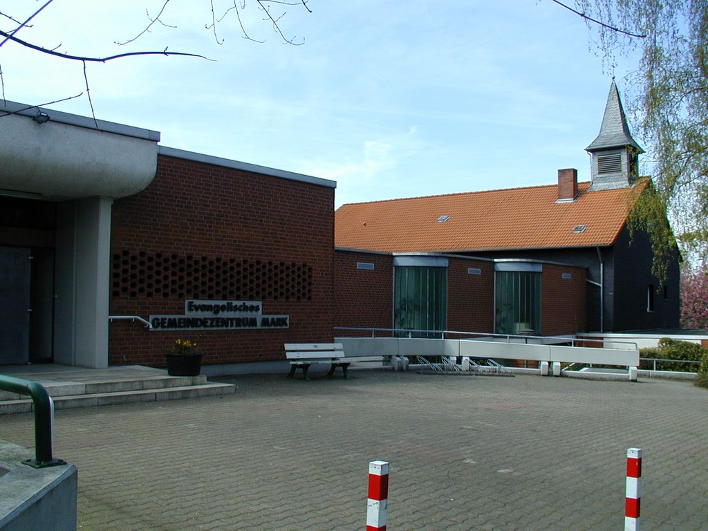Aplerbecker Mark, Evangelisches Gemeindezentrum, Лунен