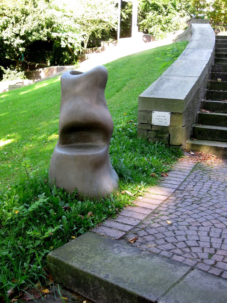 Skulpturengarten, Garbage Cans, 1999, von Jorge Pardo (2008), Монхенгладбах