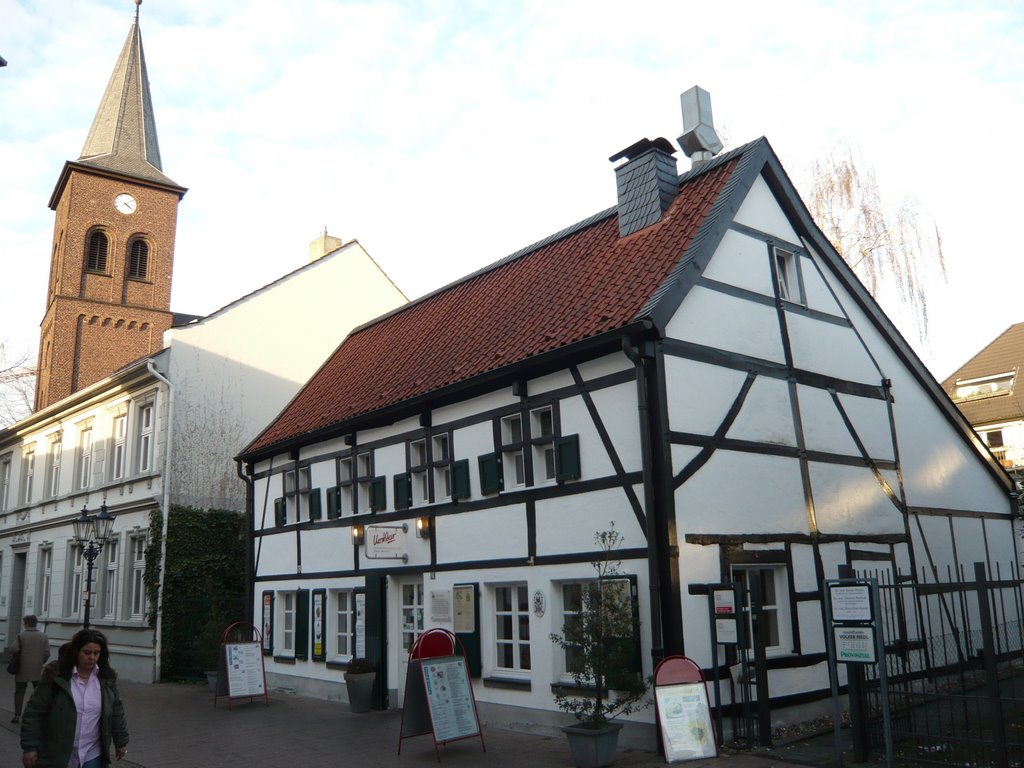 Kostbar im Haus Messer, Ratingen, Ратинген