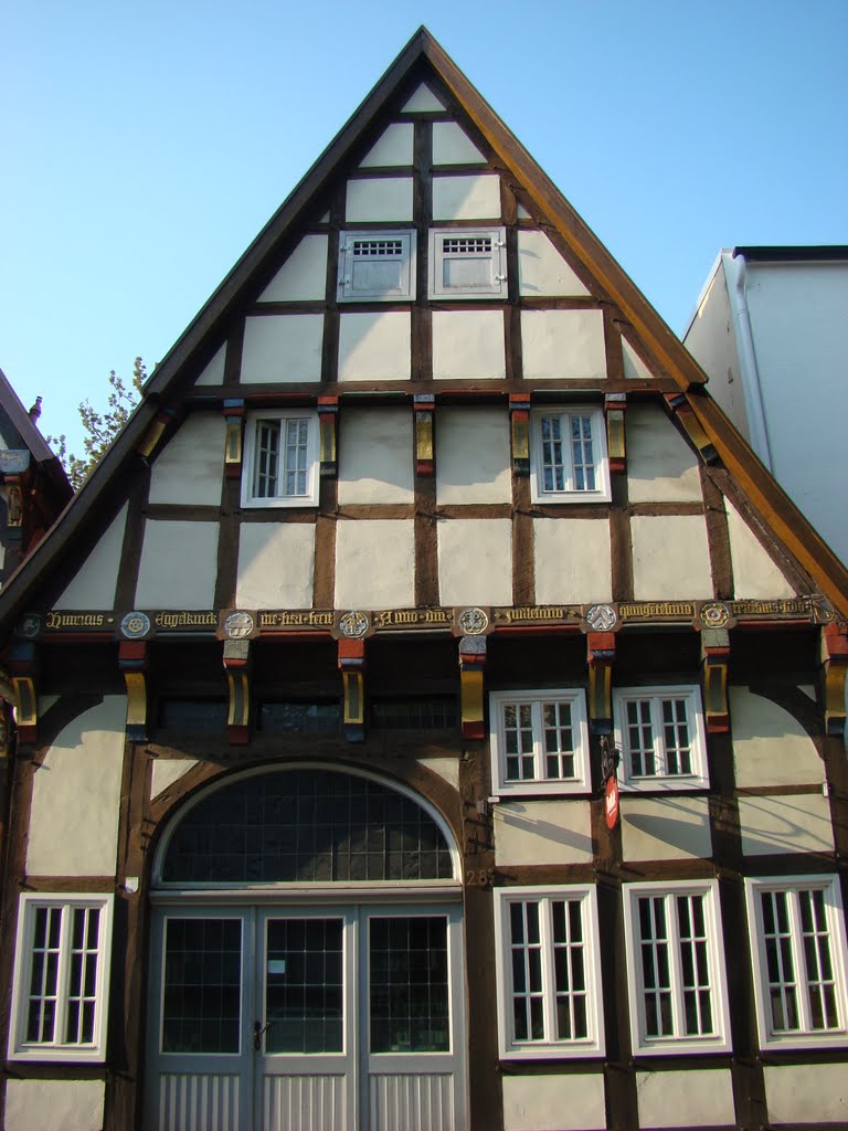 Herford ( Fachwerkhaus,erbaut: 1532 ) Brüderstraße. April 2011, Херфорд