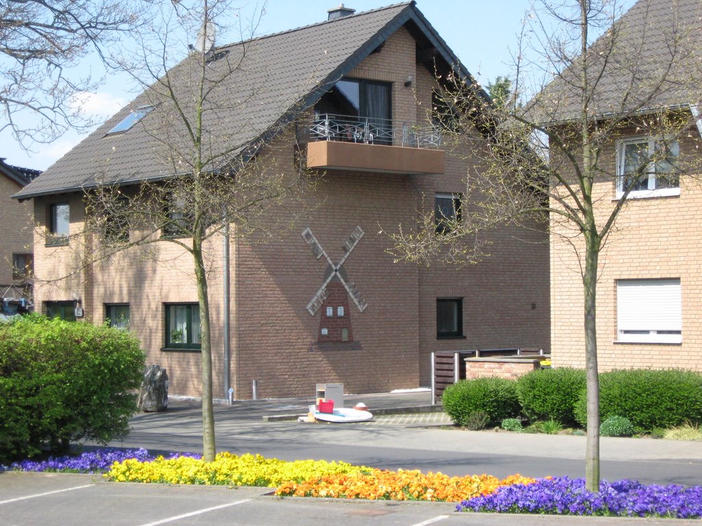 Haus mit Mühlenrelief, Нидеркассель