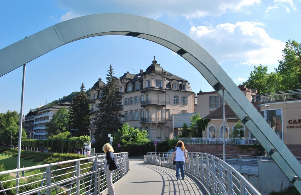 Neue Brücke im Rosengarten in Bad Kissingen, Бад Киссинген