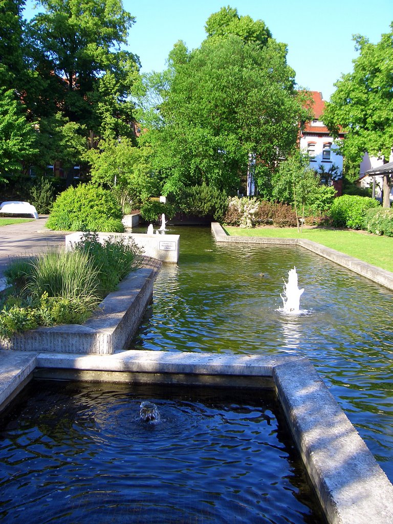 Bad Hersfeld - Brunnen vor der Stadthalle, Бад Херсфельд
