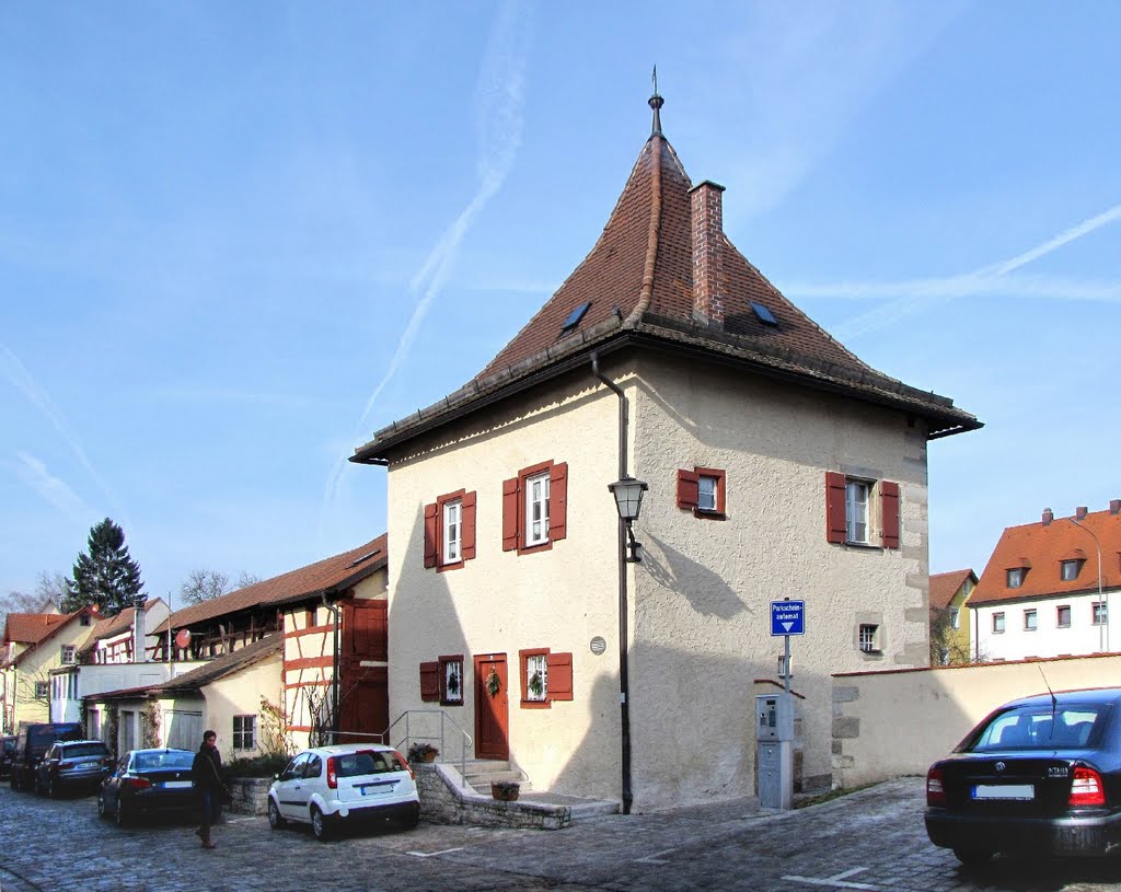 Weißenburg in Bayern - Neues Haus urspr. als Gefängnis erbaut, Вайсенбург