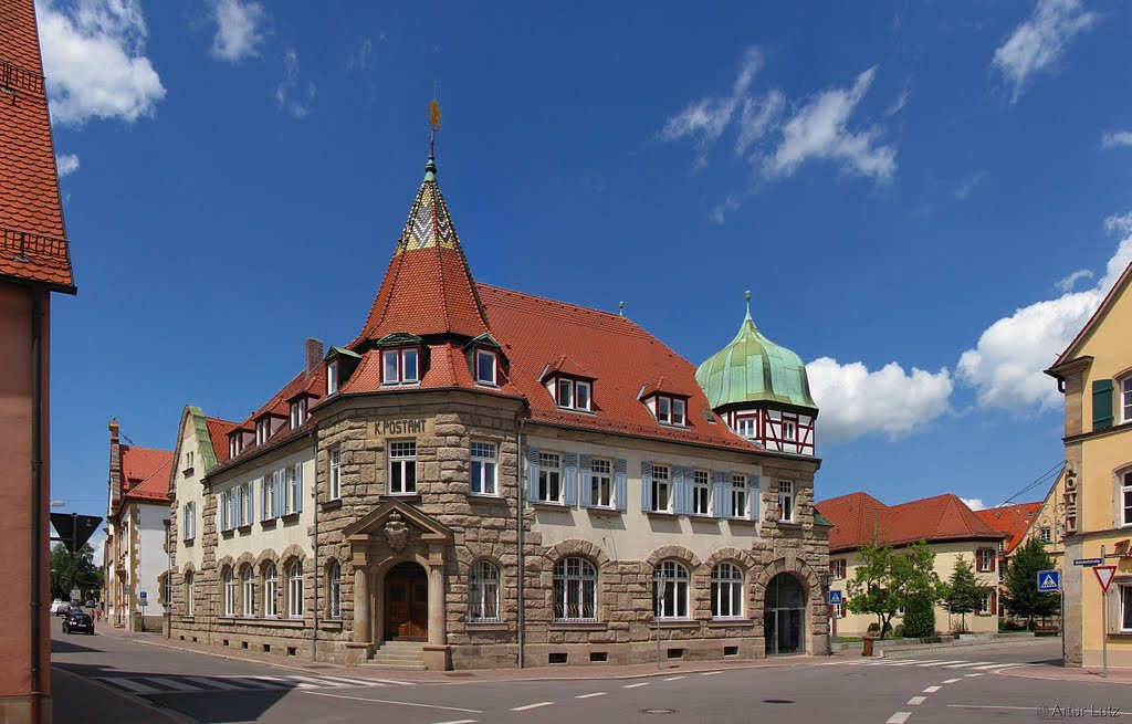 Die alte Post, 1906 als Königlich Bayrisches Postamt errichtet und seit 1966 als Stadtbibliothek genutzt, Вайсенбург