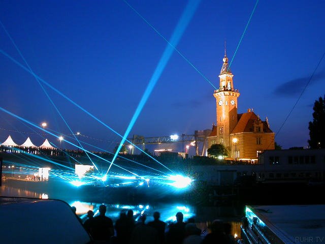 Dortmund Harbor - Altes Hafenamt - Laser Show, Дортмунд