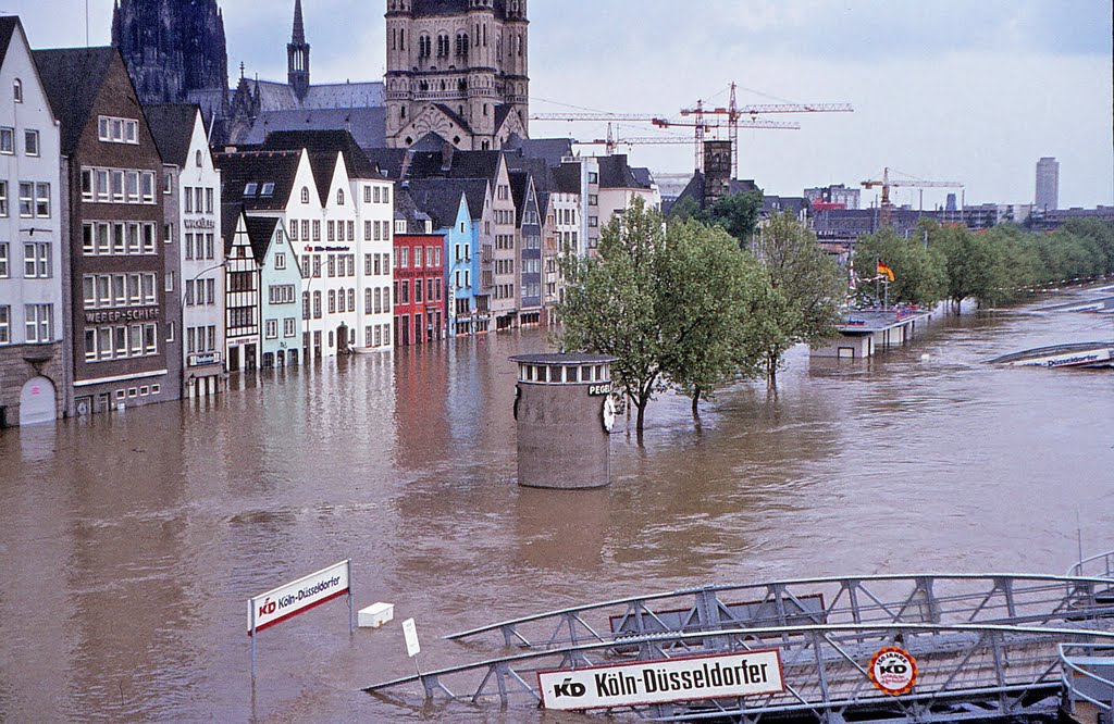 River Rhine flooding Cologne in May 1983, Кельн