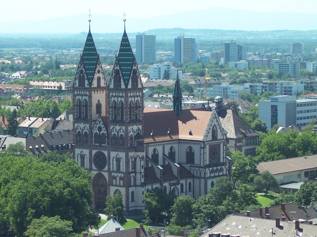 Freiburg - Herz-Jesu-Kirche von oben, Фрайбург