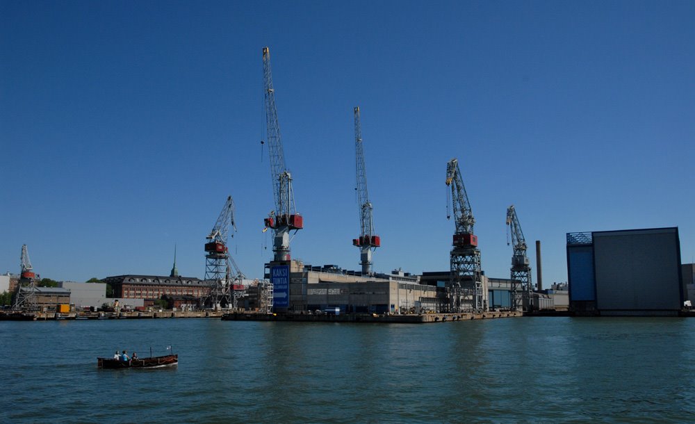 A view to shipyard from Helsinki South Harbour, Хельсинки