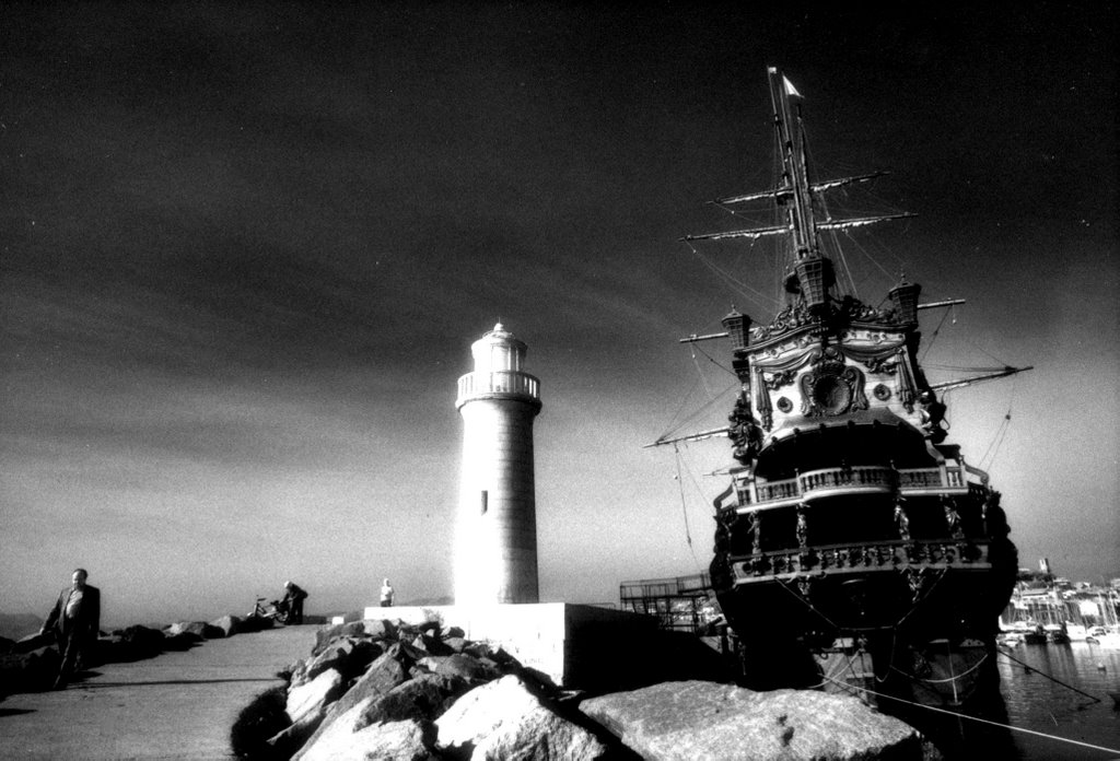 Galion de Polanski dans le port de Cannes (1986), Канны