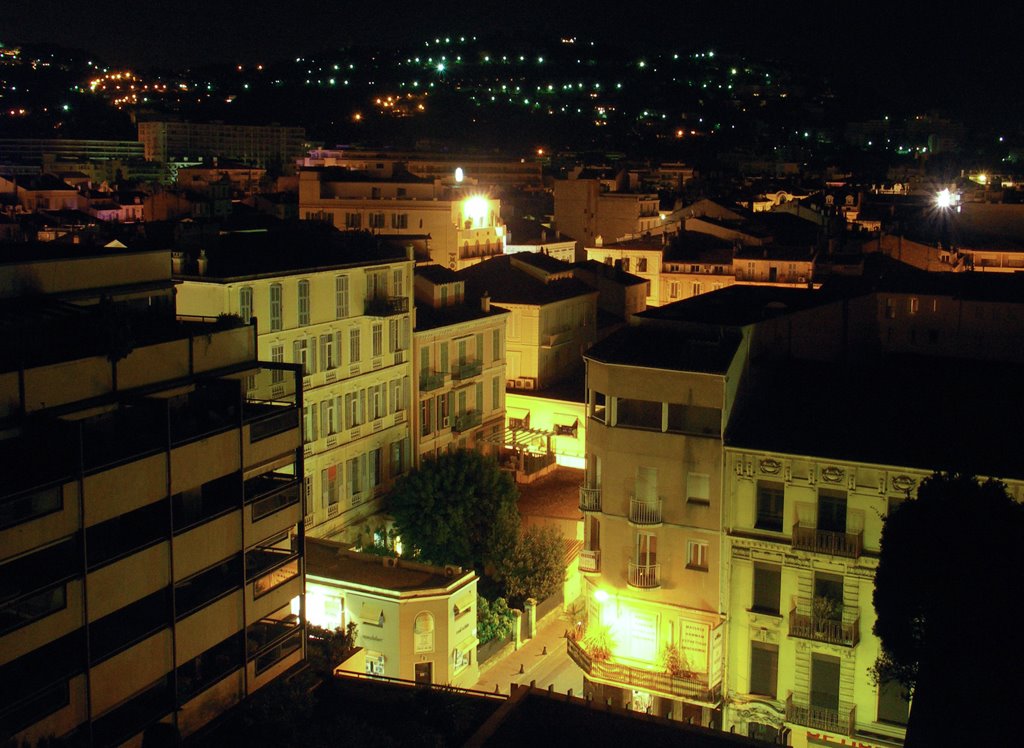 Cannes - nightlife from a balconies view, Канны