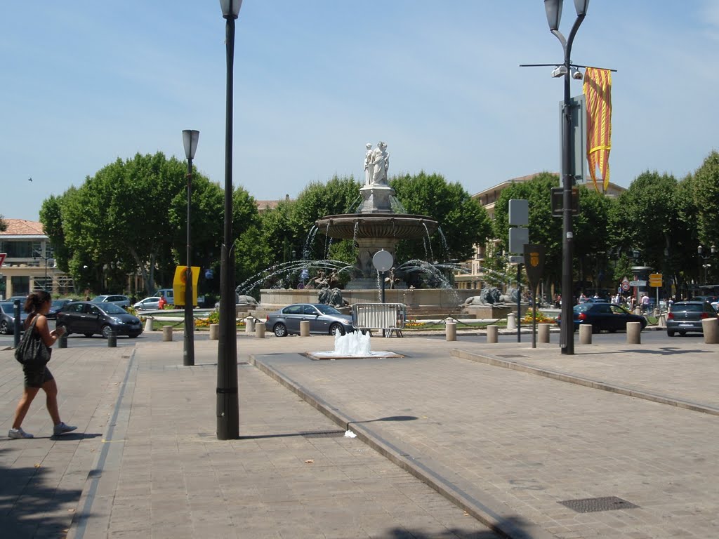 Fountain at start of Cours Mirabeau, А-ен-Провенс