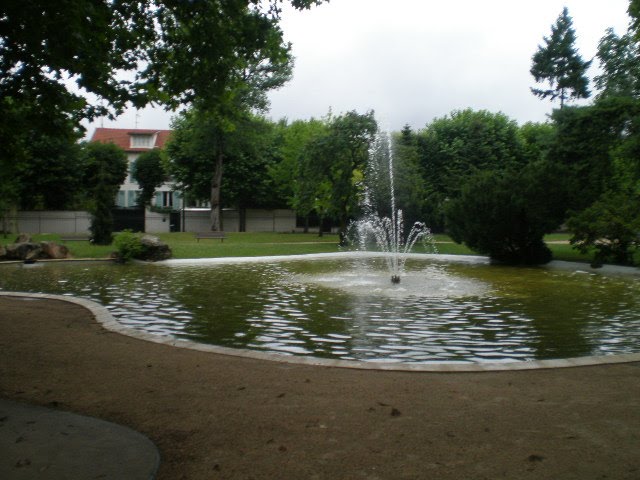 Square des Lacs Saint-Maur-des-Fossés  3, Сен-Мар-дес-Фоссе