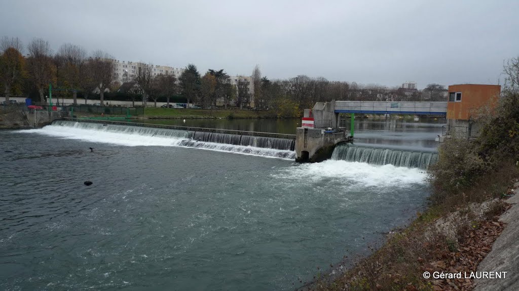 Joinville le Pont - Barrage sur la Marne, Сен-Мар-дес-Фоссе