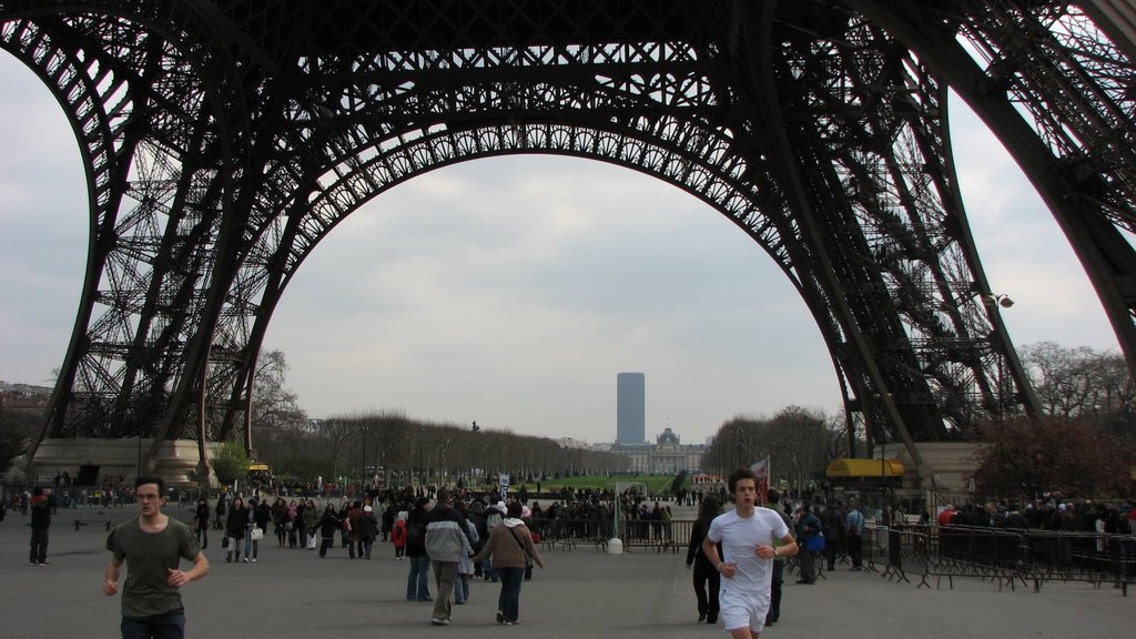 Tour Eiffel, Фонтеней-су-Буа