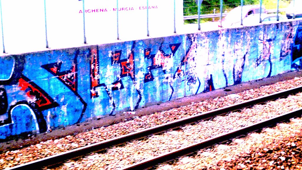 Street Art and Train, Фонтеней-су-Буа