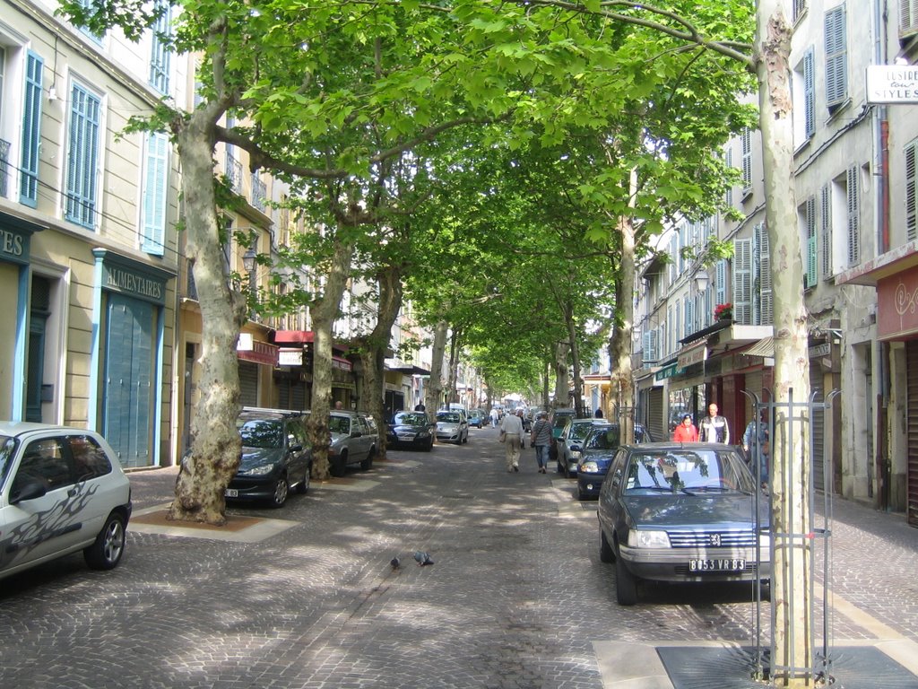 Le Cours Louis Blanc dans laprès-midi, Ла-Сен-сюр-Мер