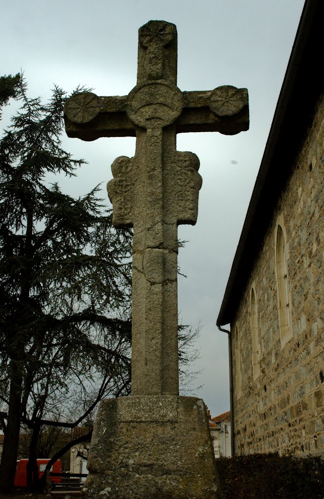 Croix Romane [XIIe s.], Saint-Étienne-le-Molard, Руанн