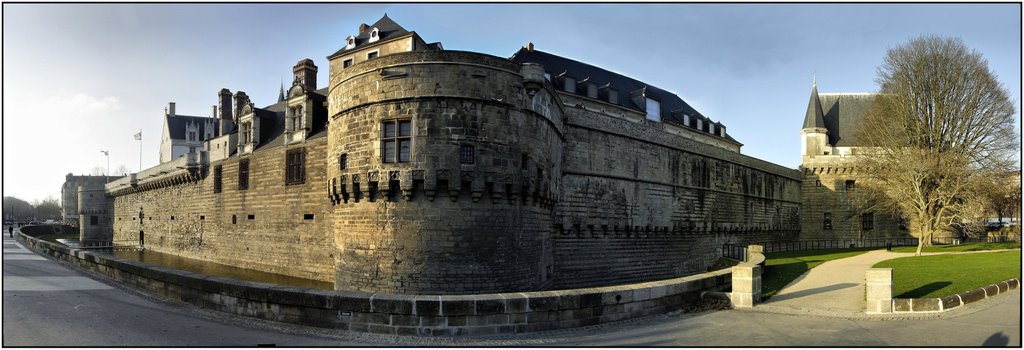 NANTES [44] - Vue panoramique du Château des Ducs de Bretagne (décembre 2007), Нант