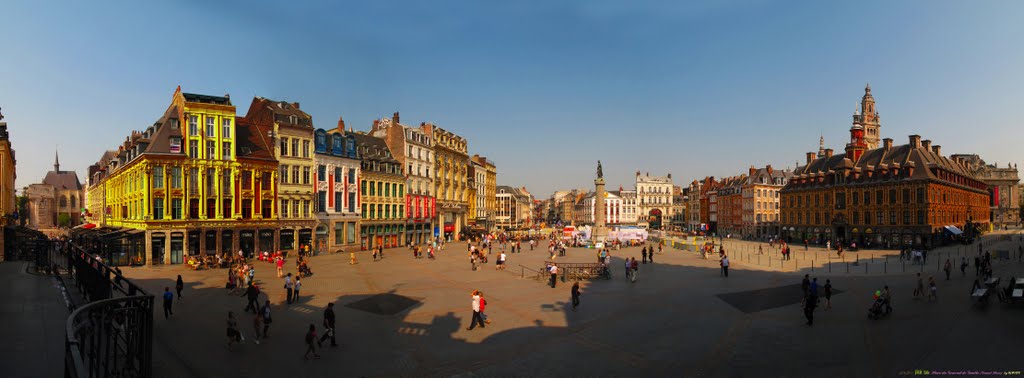 FRA Lille Place du General de Gaulle (Grand Place) Panorama by KWOT, Лилль