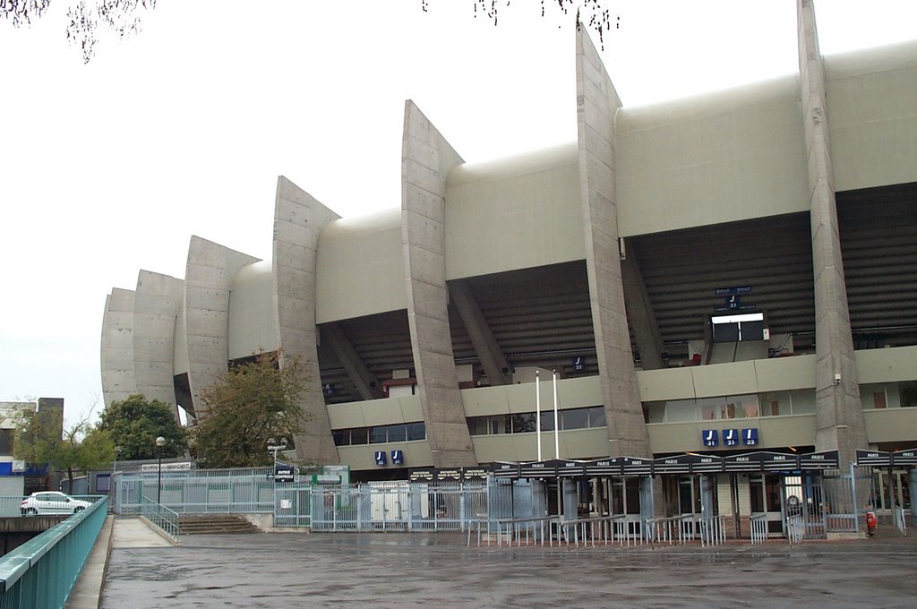 Paris, Stade du Parc des Princes, Женневилльер