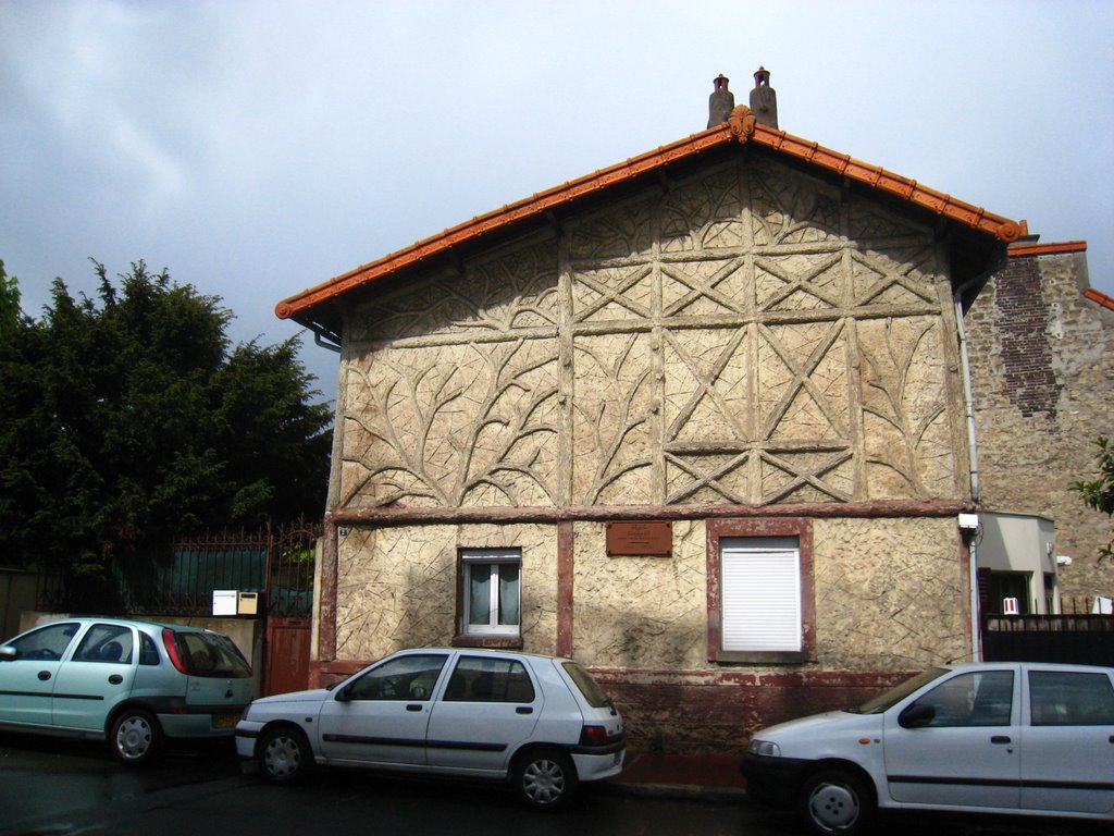 Très vieille maison., Исси-ле-Мулино