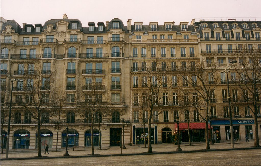 Champs Elysees, Левальлуи-Перре