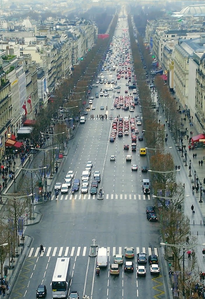 Av.des Les Champs-Élysées. París., Левальлуи-Перре