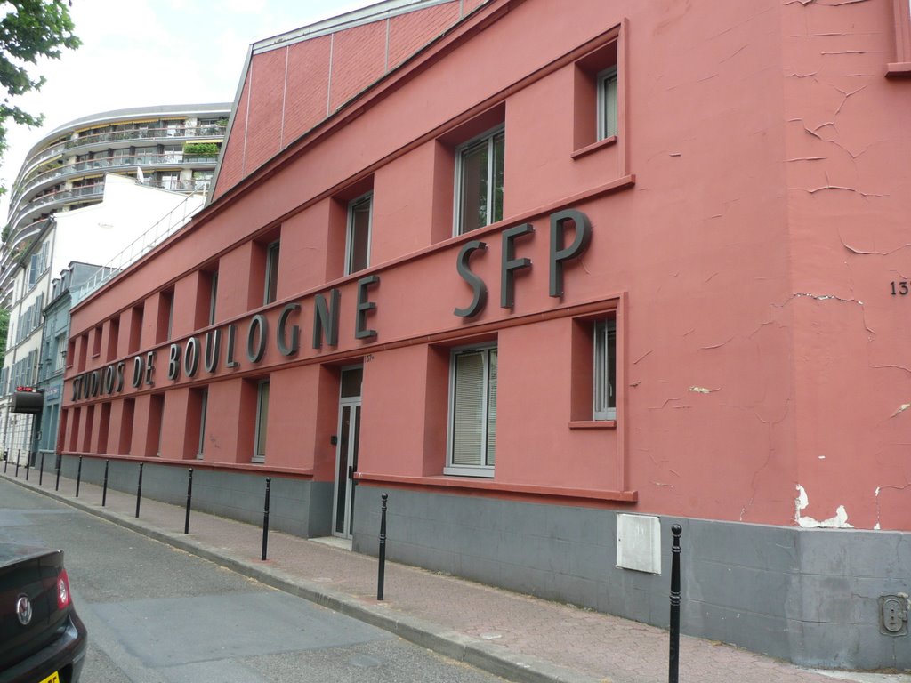 Les studios où furent tournés de nombreux films, Нюилли-сюр-Сен