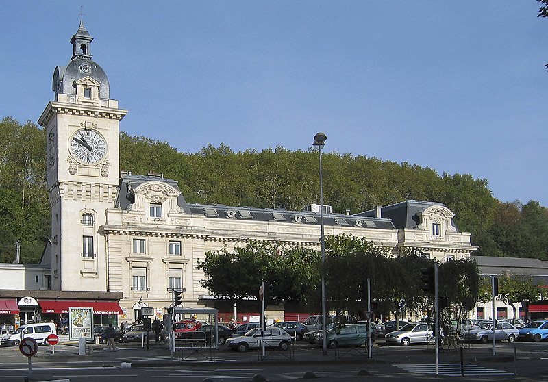 Bayonne railway station, Байонна