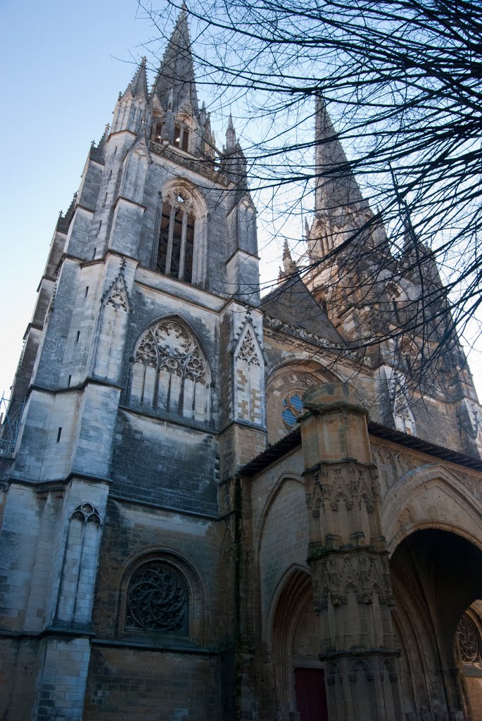 Cathédrale Sainte-Marie, Bayonne, Байонна