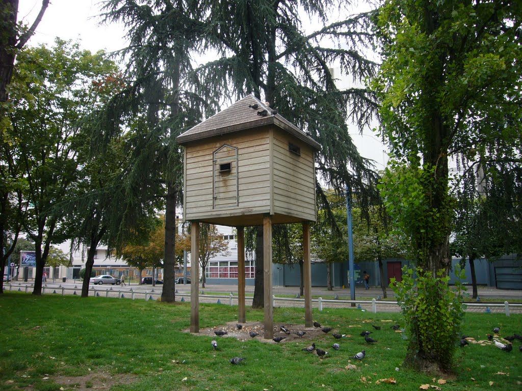 pigeonnier du parc de la mairie de Bobigny (Seine-Saint-Denis), Дранси