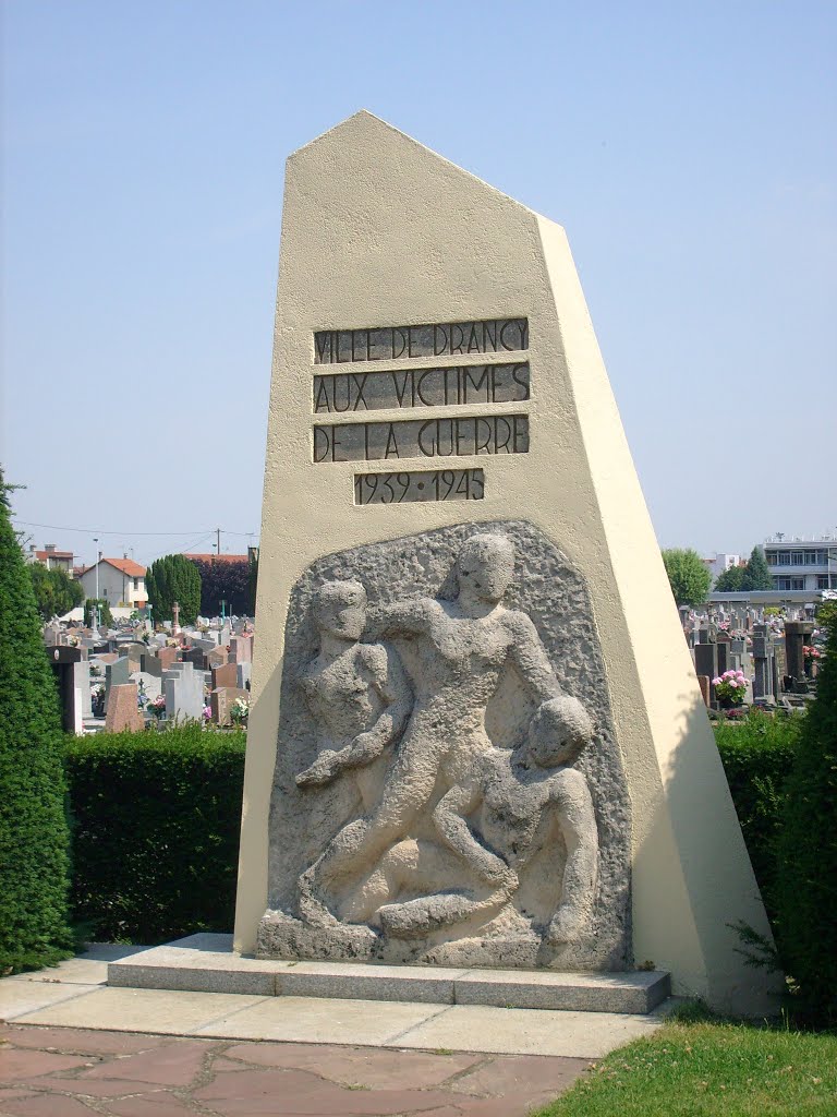 93-Drancy monument aux morts de 39-45, Дранси