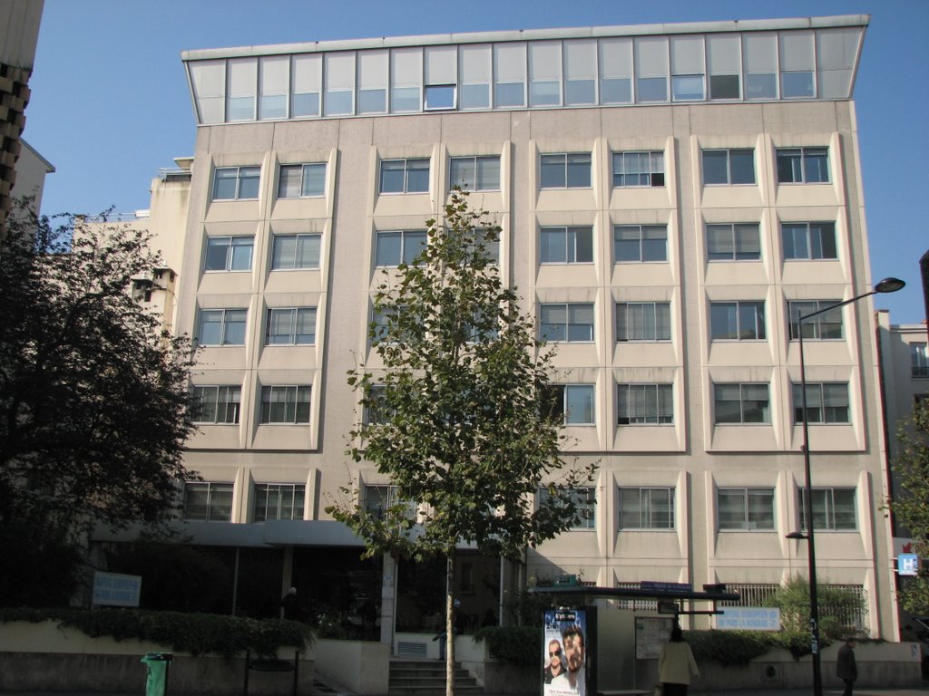 Aubervilliers - Hôpital Européen de la Roseraie 1, Обервилье