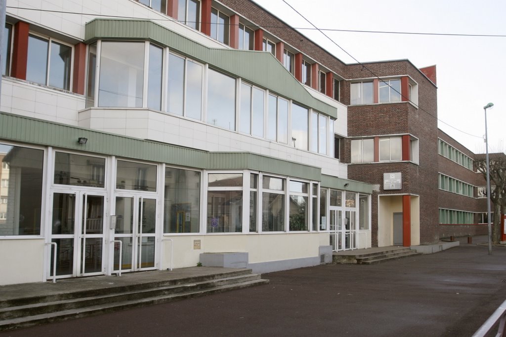 Collège Henri Sellier, Ольни-су-Буа