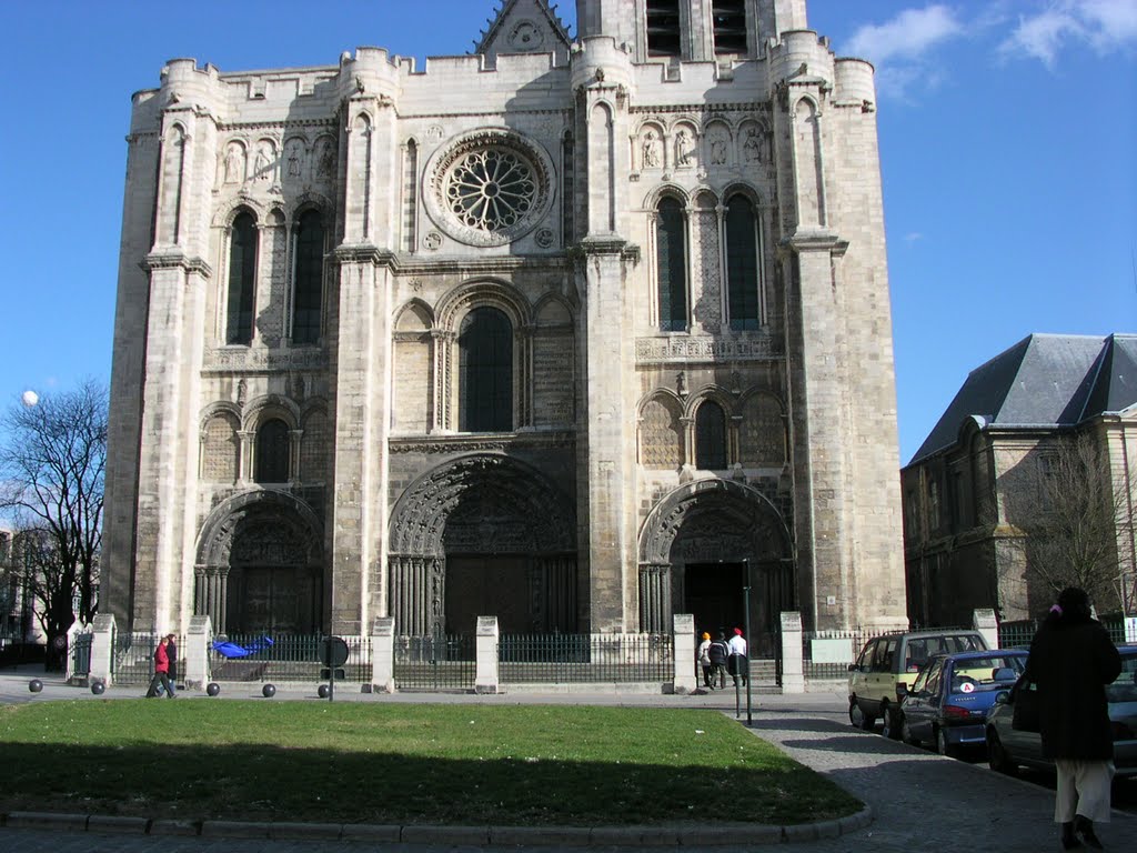 Saint Denis, la basilique-cathédrale, Сен-Дени