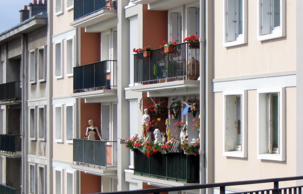A cheerful balcony, Брест