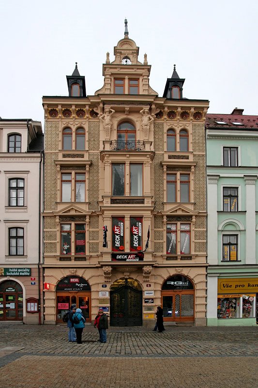Liberec - zabytkowa kamienica na Rynku, Либерец