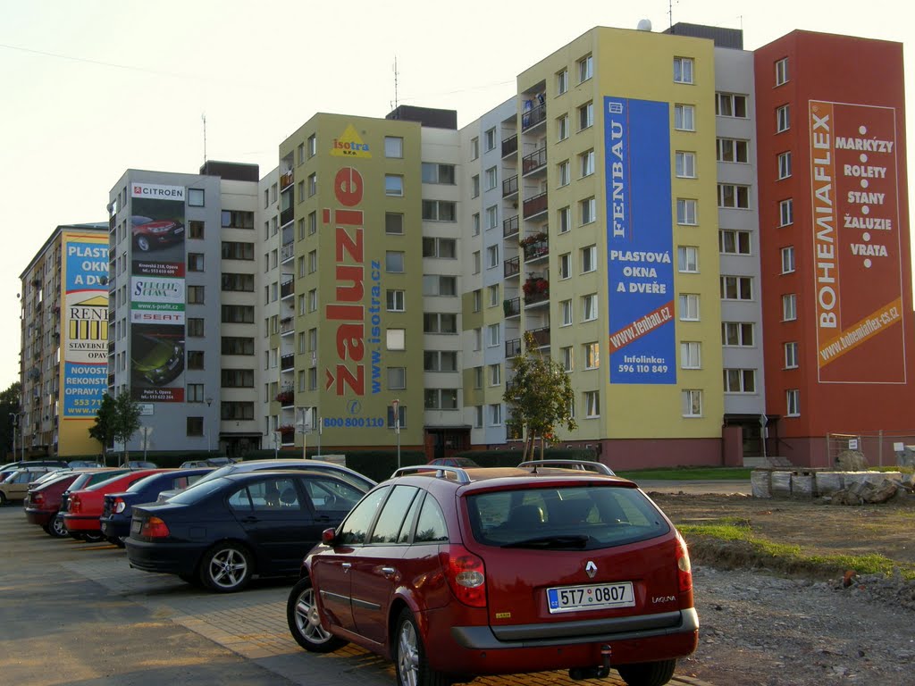 Opava - domy s reklamní fasádou (houses with an advertising facade), Опава