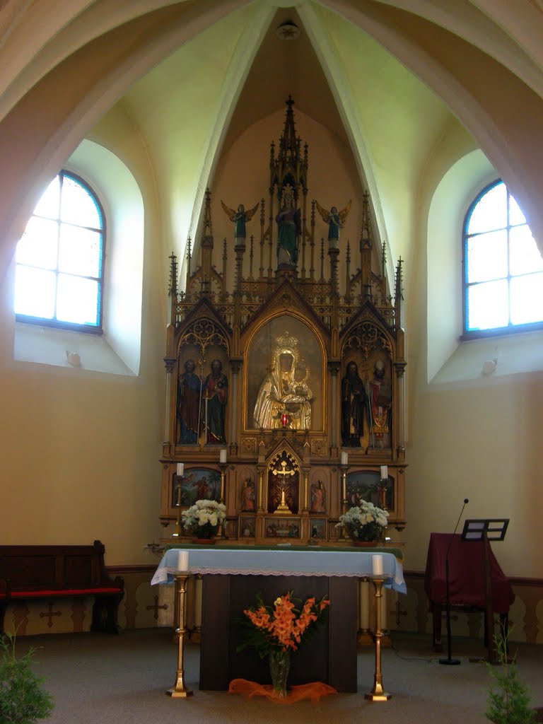 Opava - oltář kostela Sv. Kateřiny s obrazem Černé Madony (St. Catherines church altar with a picture of the Black Madonna), Опава