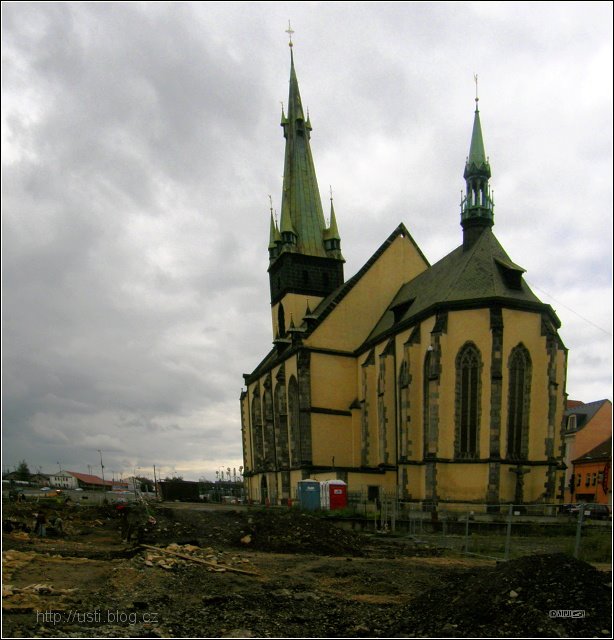 Kostel Nanebevzetí Panny Marie s křivou věží.(bombardováno 1945), Усти-над-Лабем